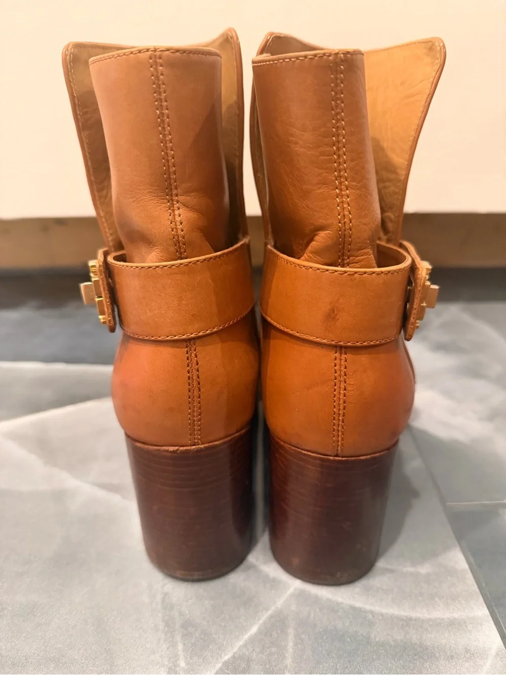 Tory Burch Kira Women’s Tan Leather Ankle Boots